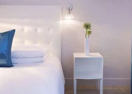 Escale Oceania Brest Hotel 3*