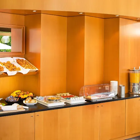 Escale Oceania Brest Hotel 3*