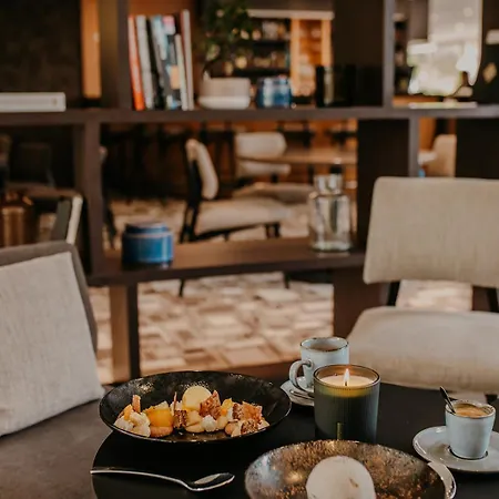 Hotel Escale Oceania Brest 3*