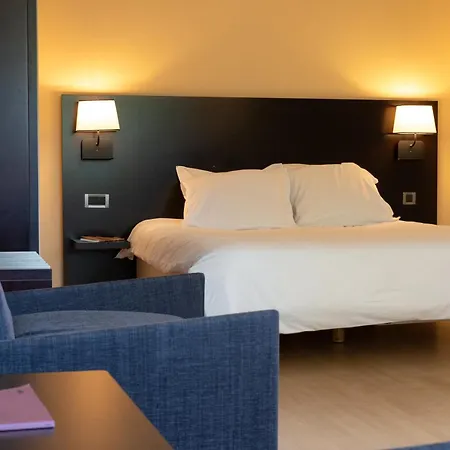 Escale Oceania Brest Hotel 3*
