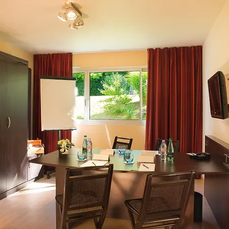 Hotel Escale Oceania Brest 3*